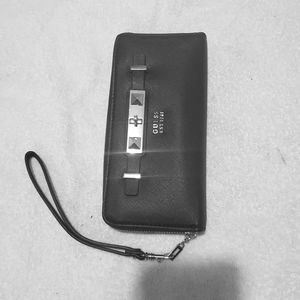Guess wristlet